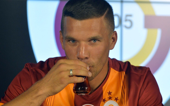 Eski Galatasaraylı Podolski'den ilginç derbi tahmini