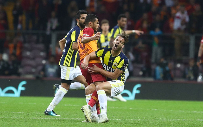 Fenerbahçe Galatasaray derbisi canlı saat kaçta hangi kanalda