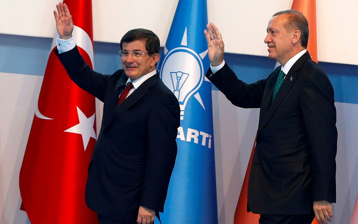 Yeni parti kuracak deniyordu! Ahmet Davutoğlu fitili ateşledi olay açıklama