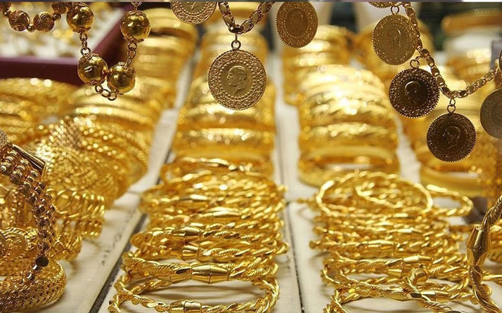 Danimarkalı turist farketti! Operasyonda 20 kilo sahte altın ele geçirildi