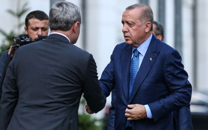 Cumhurbaşkanı Erdoğan İstanbul milletvekilleriyle görüşüyor