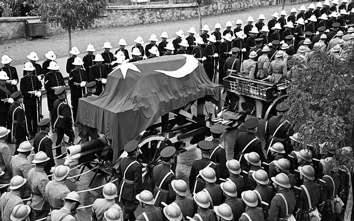Atatürk'ün cenazesiyle ilgili 12 belge ilk kez kamuoyuna tanıtılacak.
