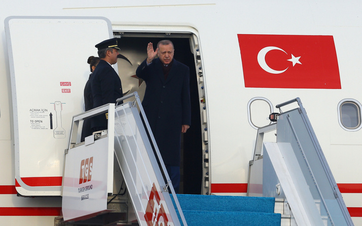 Cumhurbaşkanı Erdoğan Katar Emiri'nin davetlisi olarak Katar'a gidiyor