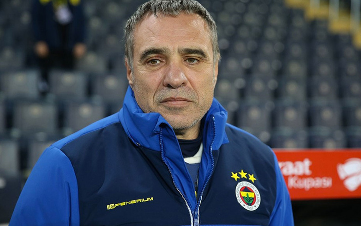 Fenerbahçe Teknik Direktörü Ersun Yanal sahaya çıkamadı