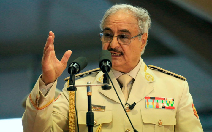Libya'nın darbeci generali Hafter petrol blokajını kaldırdı