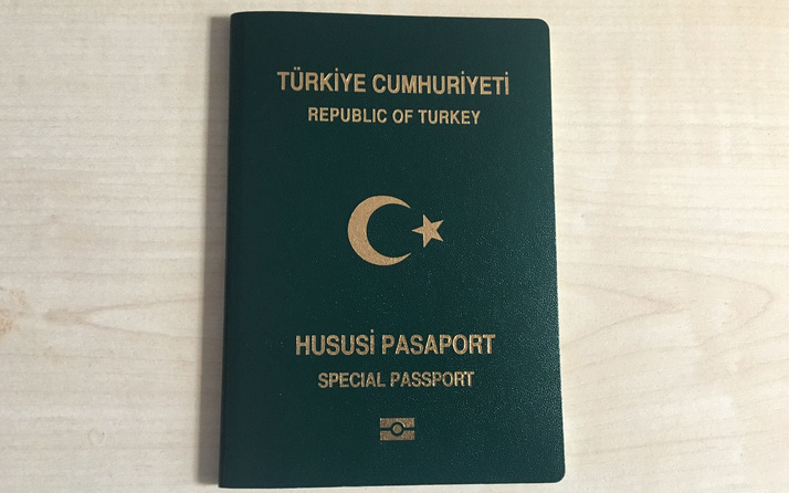 Avukatlara yeşil pasaport müjdesi! Düzenleme Resmi Gazete'de yayımlandı