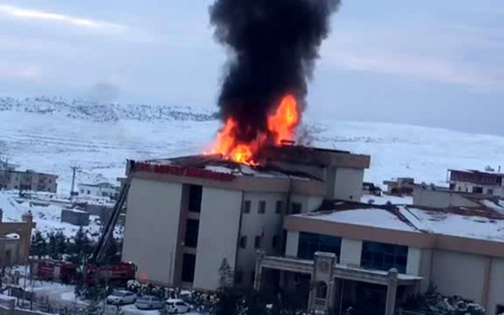 Şırnak devlet hastanesinde yangın çıktı