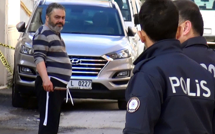 Antalya'da şizofreni hastası ailesine dehşet saçtı