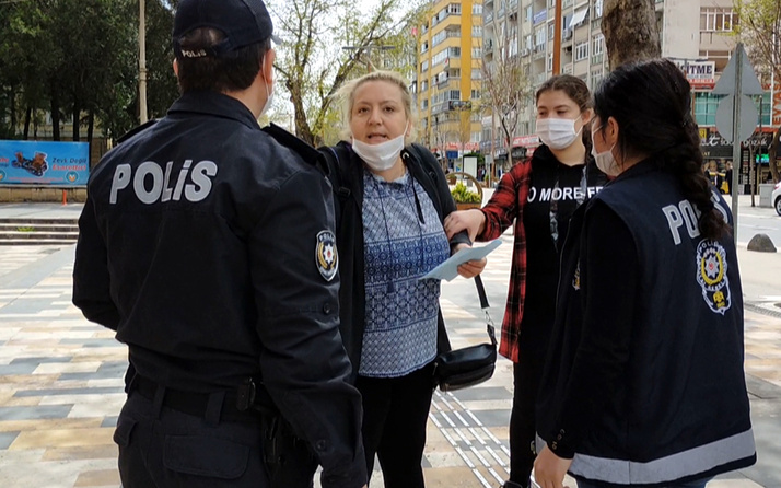 Kahramanmaraş'ta 14 yaşında kızıyla sokağa çıktı tehditler savurdu