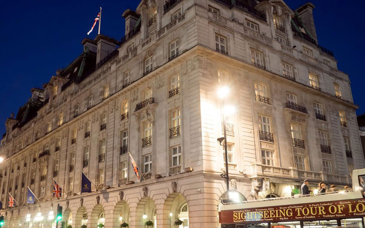 Londra'nın efsane oteli satıldı fiyatı dudak uçuklattı