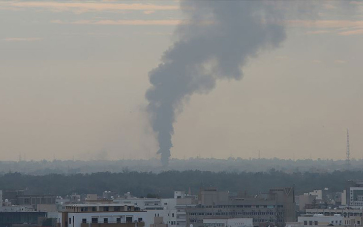 Libya ordusu Hafter'e ikmal için gönderilen 7 yakıt tankerini vurdu