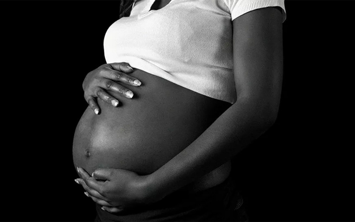Hamile kalamayan kadının erkek olduğu testis kanseriyle ortaya çıktı