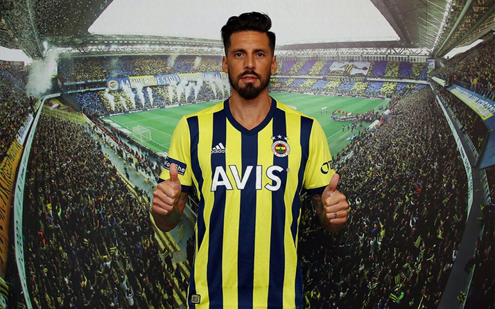 Jose Sosa resmen Fenerbahçe'de