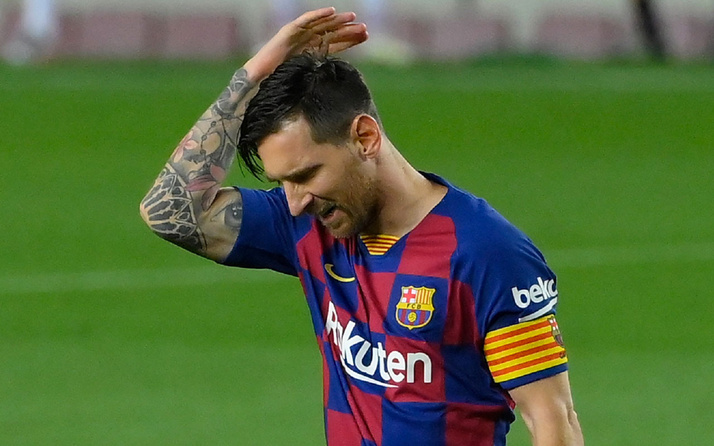 Messi bir yıl daha Barcelona'da kalabilir!