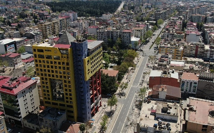 Kahramanmaraş'taki 'Dünyanın en saçma binası' yıkılıyor! Yerine kent meydanı yapacak
