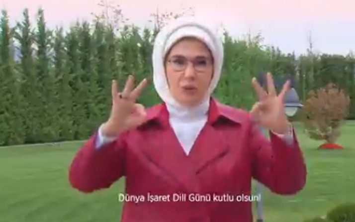 Emine Erdoğan’dan işaret dili paylaşımı