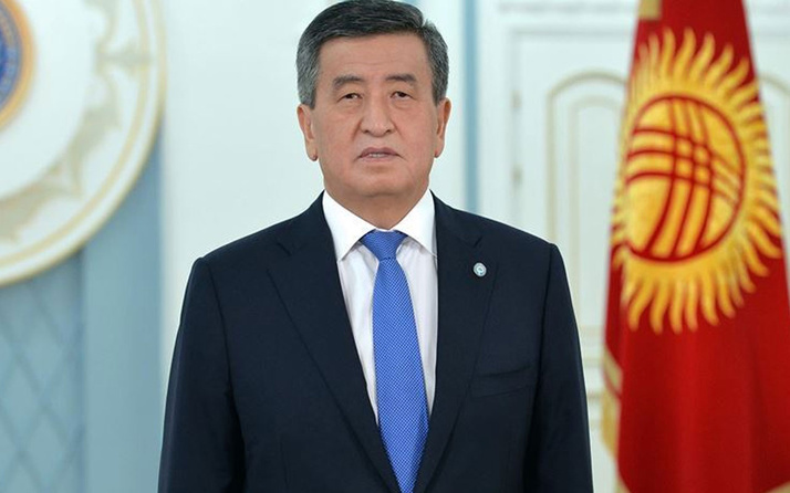 Kırgızistan Cumhurbaşkanı, başbakan ve hükümeti görevden alan kararnameyi imzaladı
