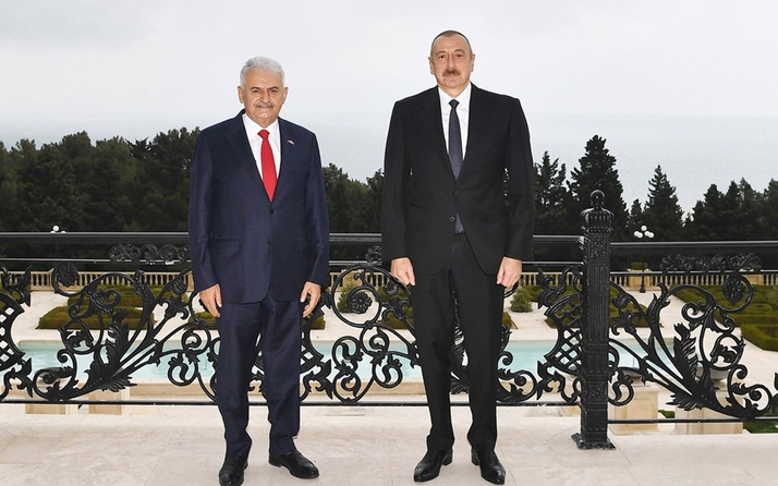 İlham Aliyev, Binali Yıldırım ve beraberindeki TBMM heyetini kabul etti