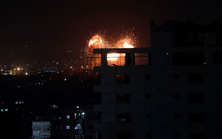 İsrail, havadan ve karadan Gazze'ye saldırdı
