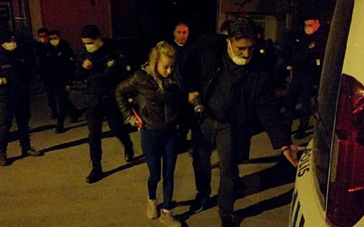 Karabük'te komşular polisi aradı! Tartıştığı kocasını sırtından bıçakladı