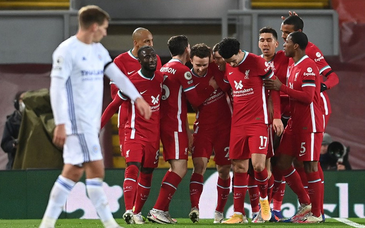Cengiz Ünder'in takımı Liverpool karşısında sahaya gömüldü