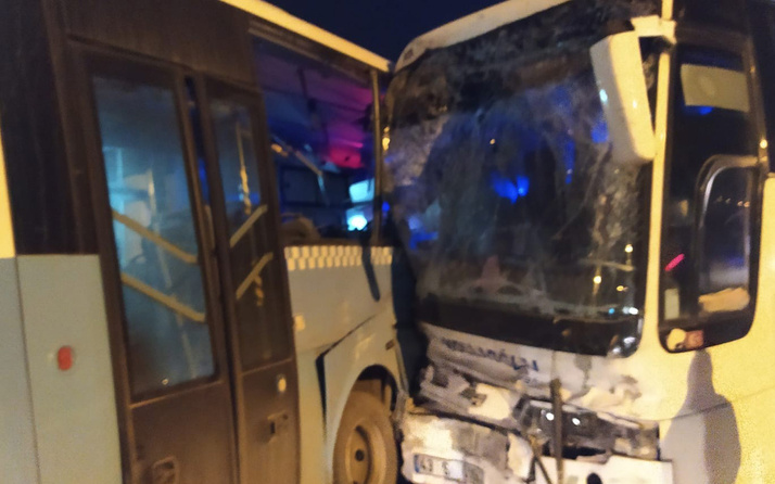 Kütahya'da otobüsler çarpıştı: 1'i ağır 12 kişi yaralandı