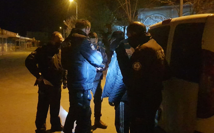 Bursa'da 10 ayrı suçtan aranan kişi uygulama noktasında yakalandı