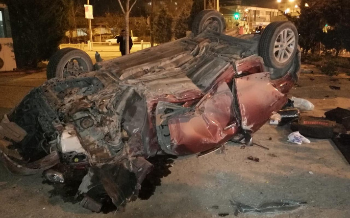 Tuzla'da kısıtlama saatlerinde alkollü sürücü dehşeti! 3 kişi yaralandı