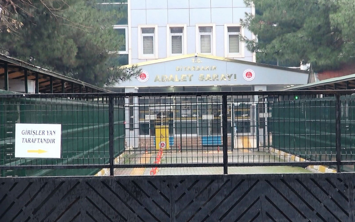 Diyarbakır'da derslerde PKK propagandası yapan öğretmen gözaltına alındı