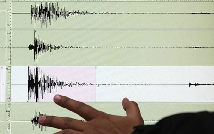 Büyük panik! Ülke 5.8 büyük büyüklüğünde depremle sallandı