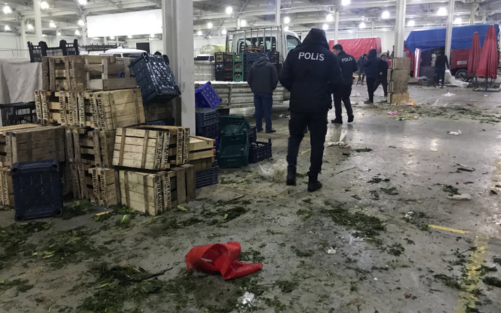 Konya'da pazarcı esnafı arasında bıçaklı kavga 4 yaralı