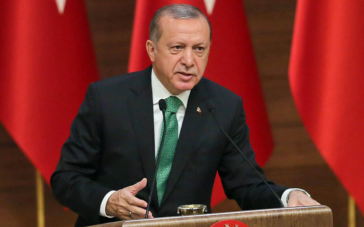 Cumhurbaşkanı Erdoğan’dan Abdulkadir Selvi'ye övgü: Yazılarında döktürüyorsun!