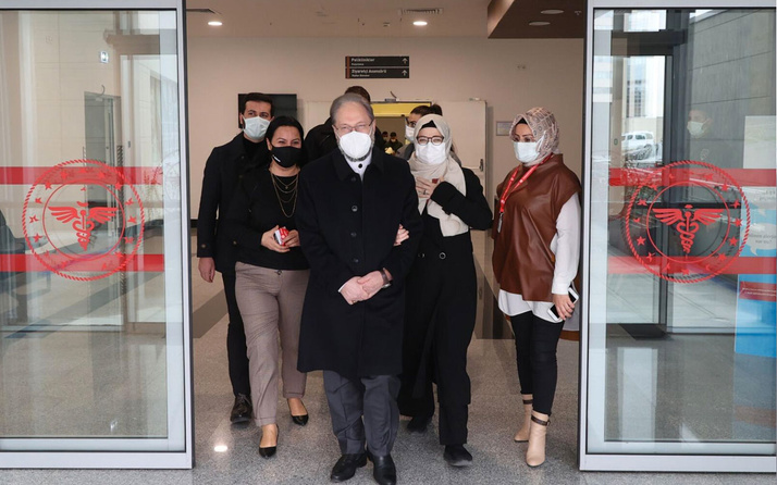 Diyanet İşleri Başkanı Prof. Dr. Ali Erbaş, taburcu oldu koronavirüse yakalanmıştı