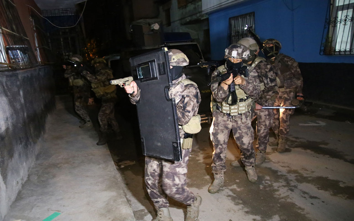 Adana'da PKK/KCK'ya yönelik operasyon! 15 şüpheli gözaltına alındı