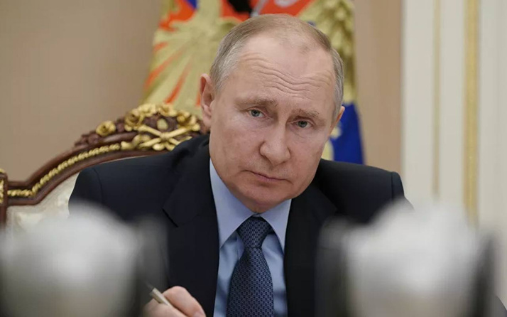 Rusya Devlet Başkanı Putin Kovid-19 aşısının ikinci dozunu yaptırdı