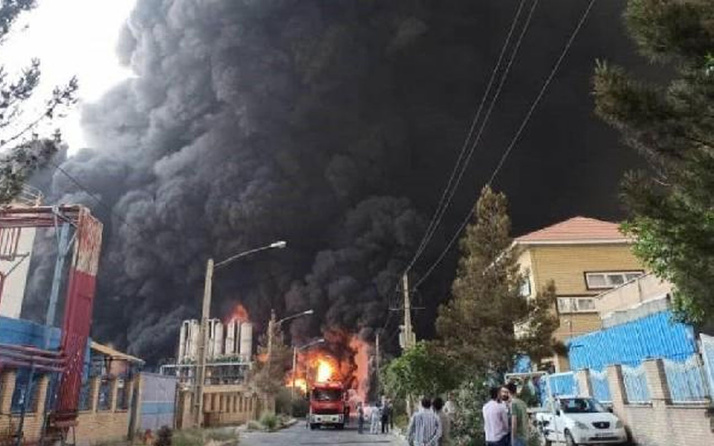 İran'da kimya fabrikasında yangın! Yaralılar var