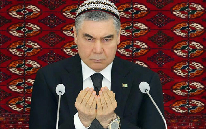 Babası ölen Türkmenistan liderinden ilginç emir: Saçlarınızı kesin, siyah şal takın