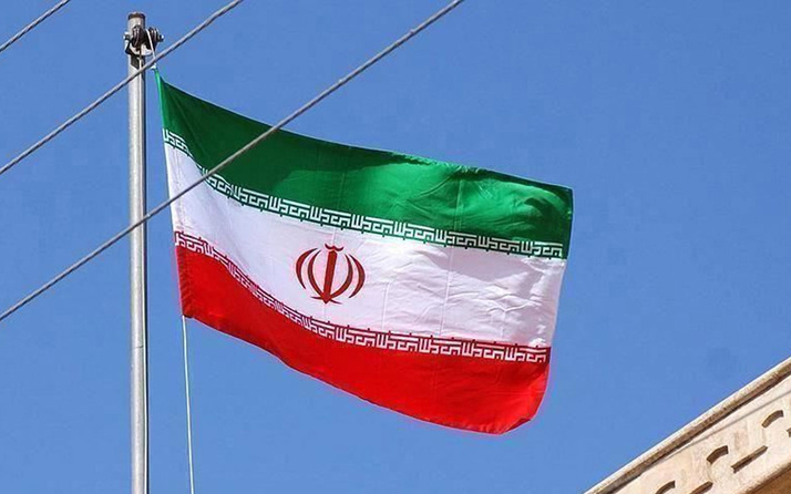 İran'da askeri üste kaza! 2 pilot öldü