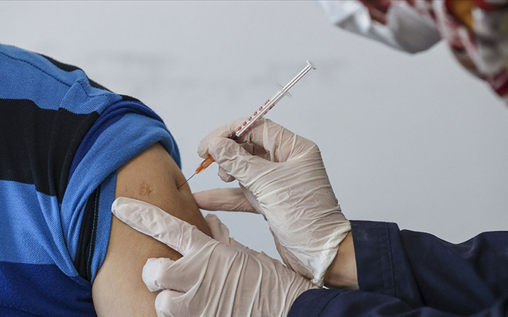 Sağlık Bakanı Fahrettin Koca'dan aşı çağrısı