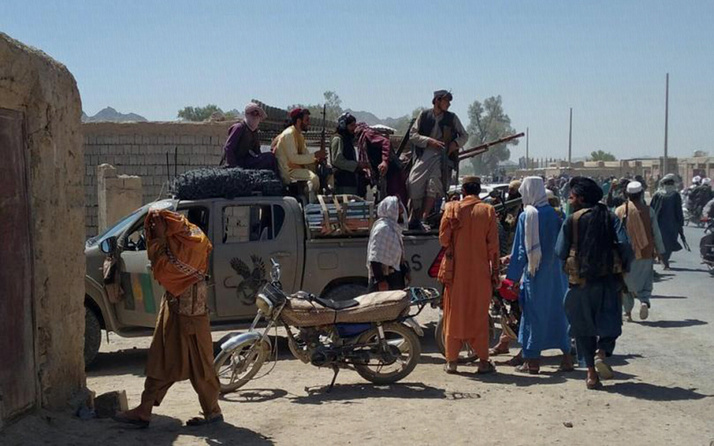 Taliban'ın Afganistan Kandahar'da kontrolü ele aldığı iddia edildi