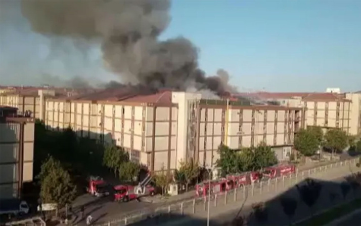 İstanbul Başakşehir'de sanayi sitesinde büyük yangın!
