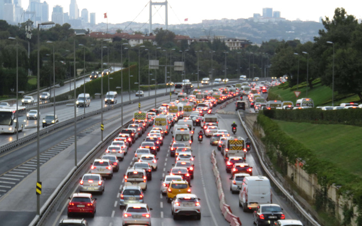 İstanbul'da okulun ilk günü trafiği! Yoğunluk fena!