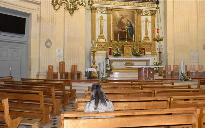 Fransa'da kilise cinsel istismar mağduru tazminatları için varlıklarını satacak