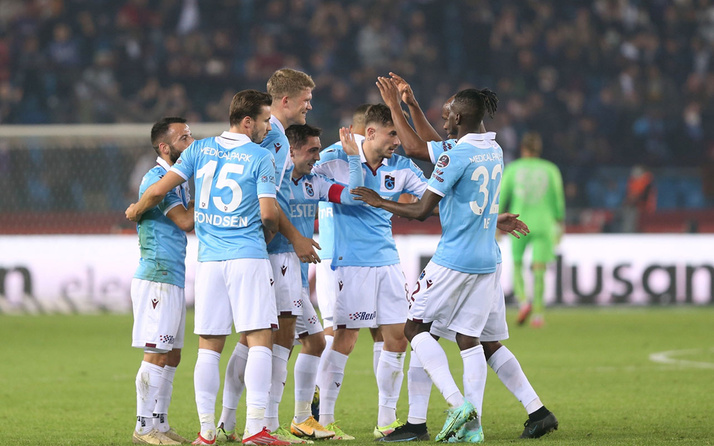 Trabzonspor, Gaziantep FK'yı 3-0'lık skorla mağlup etti