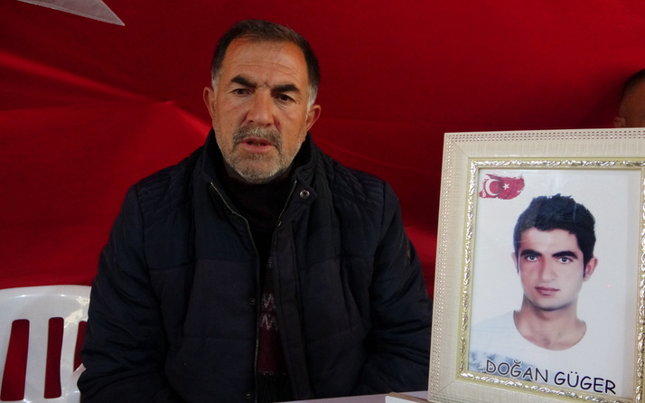 Diyarbakır'da acılı baba isyan etti: Sen orada esir alınmışsın, duyuyorsan bir an önce...