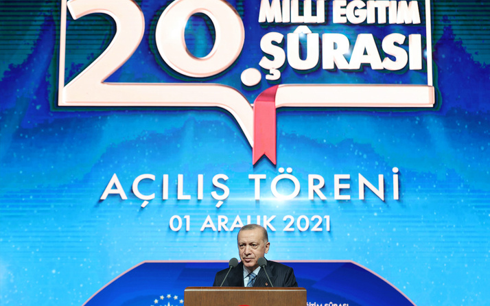 Cumhurbaşkanı Erdoğan'dan müjde: Öğretmenlere kariyer geliyor 1000 lira 2000 lira artış