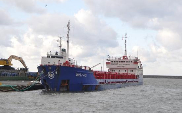 Zonguldak'ta halatın çarptığı gemici denize düştü! Arama çalışması başlatıldı