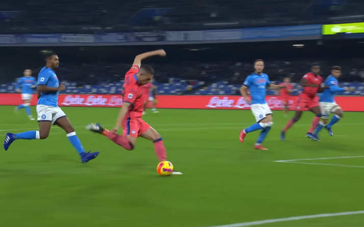 Merih Demiral nefis gol attı Atalanta Napoli'yi liderlik koltuğundan etti