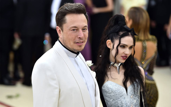 Elon Musk ile şarkıcı Grimes ile ayrılığın nedeni belli oldu meğer onu daha çok seviyormuş