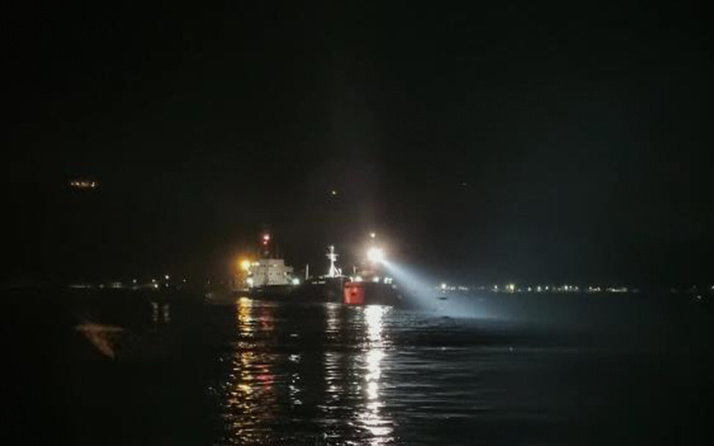 Arıza yapan gemi kurtarıldı! İstanbul Boğazı trafiği normale döndü